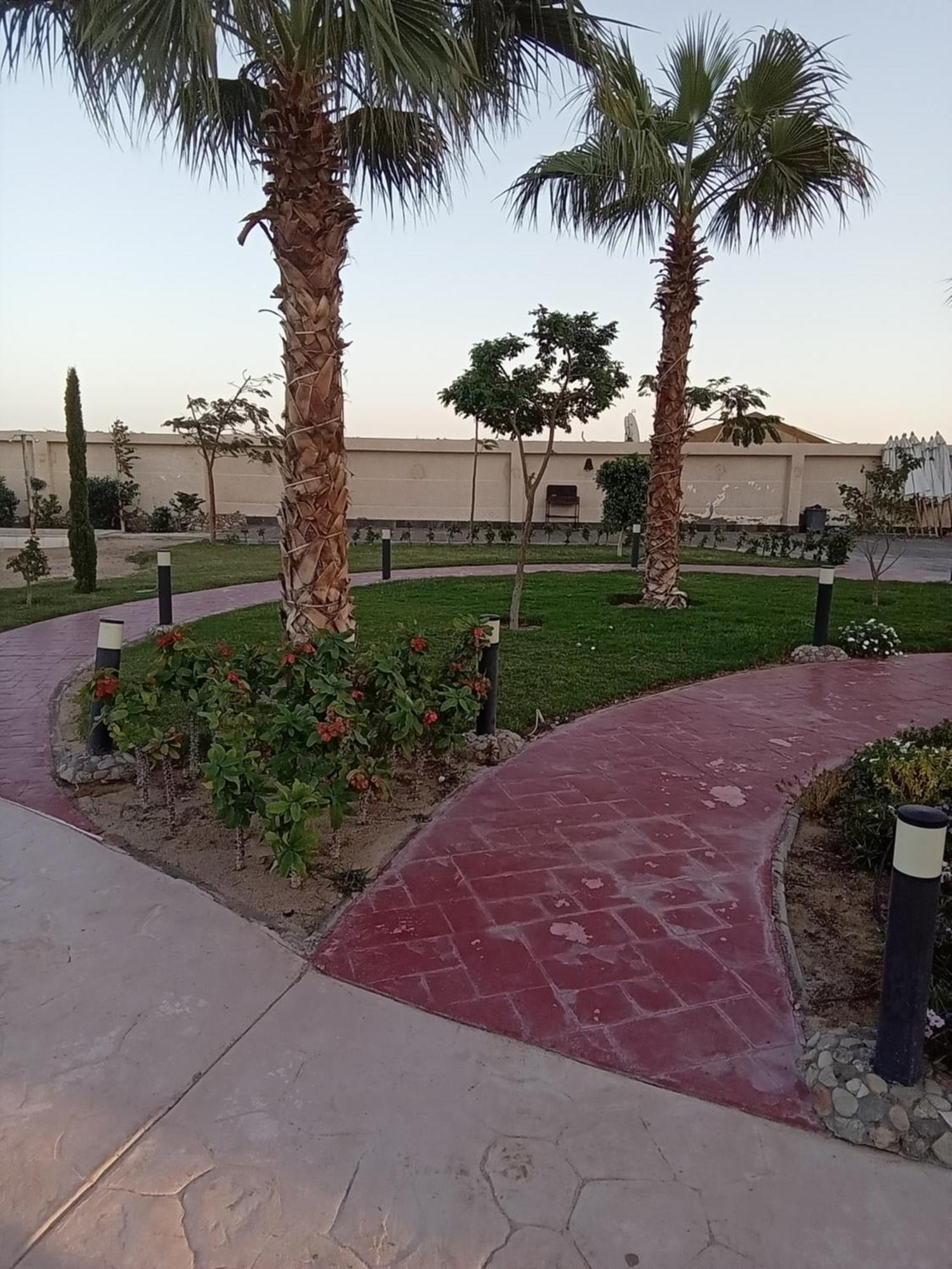 후르가다 Casablanca Beach For Families And Couples Only 아파트 호텔 외부 사진