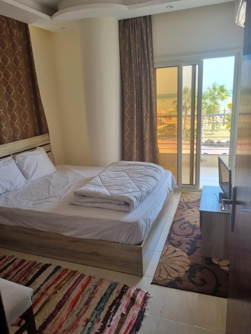 후르가다 Casablanca Beach For Families And Couples Only 아파트 호텔 외부 사진