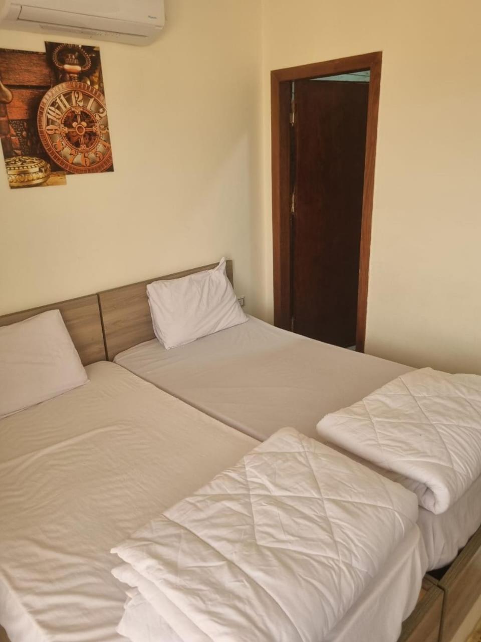 후르가다 Casablanca Beach For Families And Couples Only 아파트 호텔 외부 사진